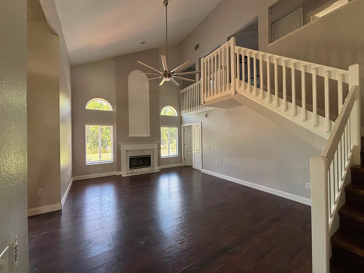 3 bed, 2.5 bath, 1758 sqft, $2,395 — Photo 4