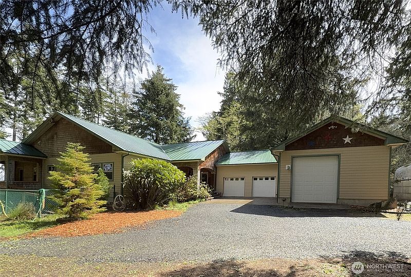 2nd image of 16820 Sandridge Road