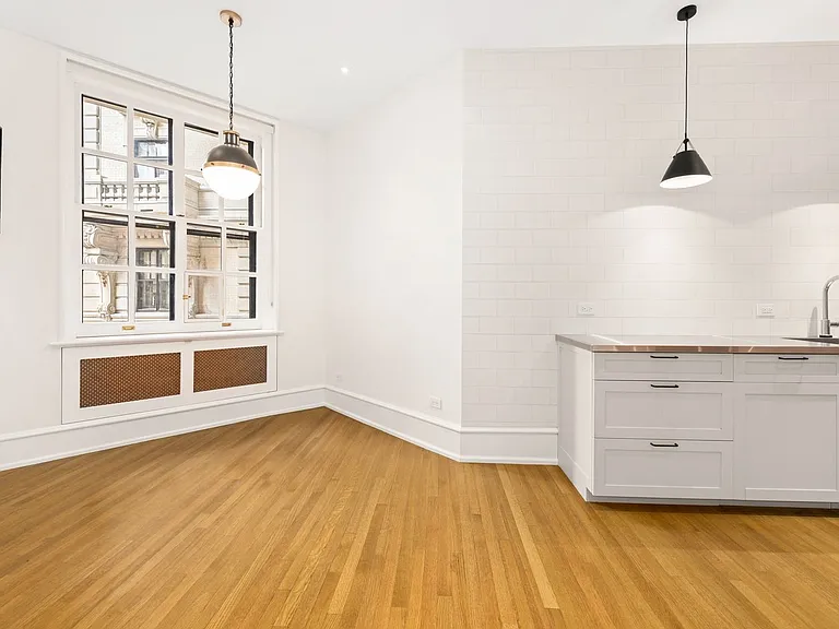 2109 Broadway #340/341 — Photo 13