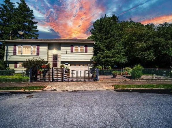 1 Chestnut Street, Newburgh, NY 12550