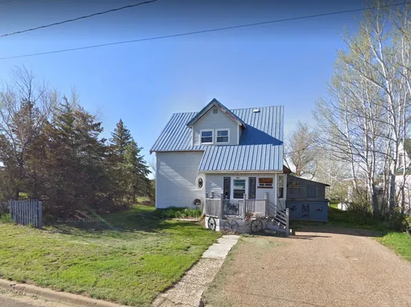 408 Hamilton St, Scranton, ND 58653