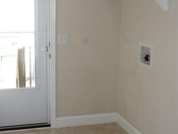 2nd image of 912 Orion Hills Ct