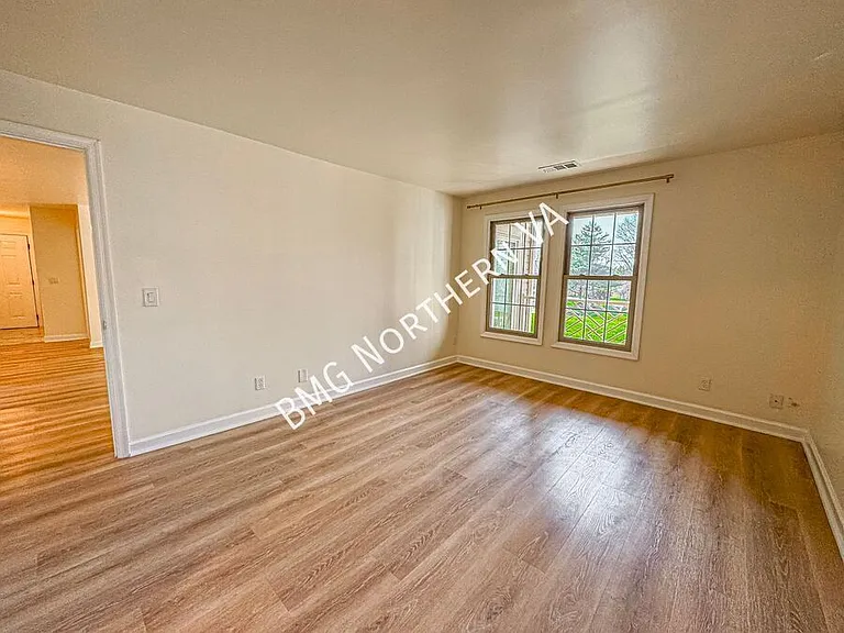 12005 Ridge Knoll Dr #10 — Photo 17