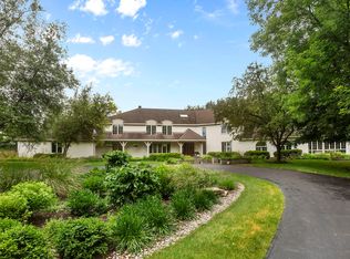 120 Dunrovin Dr, Barrington Hills, IL