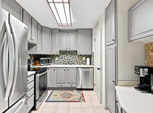 Manchester Village, Glendale, WI 53209