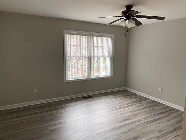 6 Aberdeen Dr — Photo 8