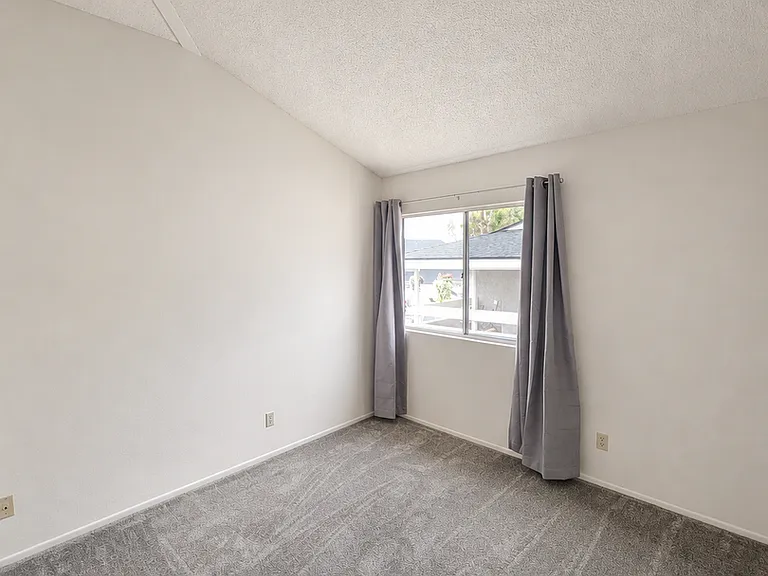 3727 Mesa Oak Ln — Photo 41