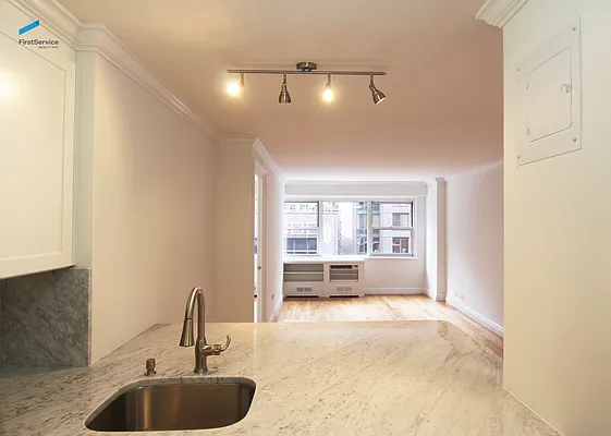 Sold by FirstService Realty (legacy) | media 9