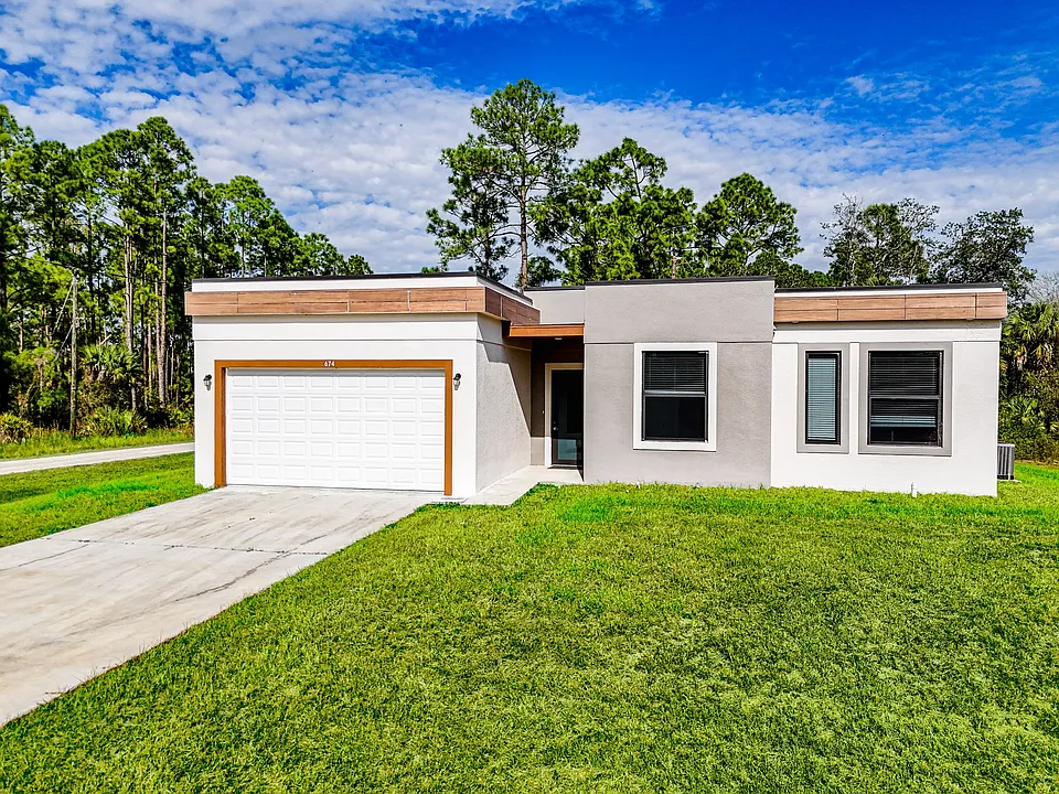 674 Windermere Dr