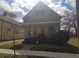 805 Shaw St, Des Moines, IA 50309