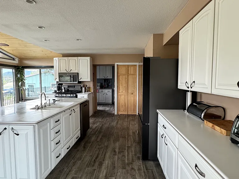6912 County Road 104 — Photo 22