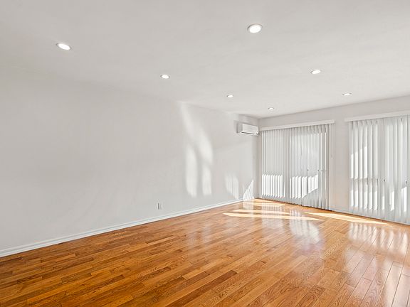 2nd image of 1425 N Harper Ave APT 2