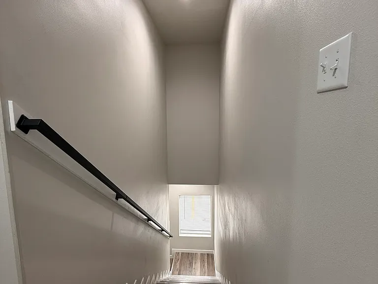 317 N 41st Ave #4 — Photo 5