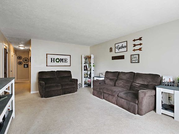 2nd image of 247 N Jefferson Ave
