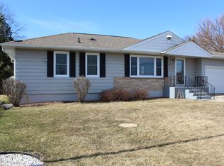 6907 State Park Rd, Spring Grove, IL 60081