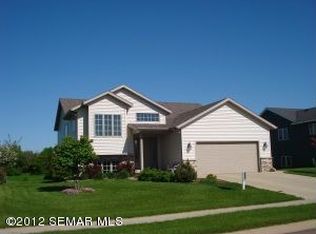903 Rodeo Dr SE, Pine Island, MN 55963