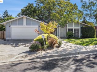 2333 Camelback Dr, Antioch, CA