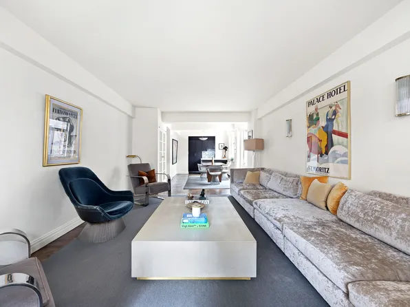 715 Park Avenue image 4 of 11