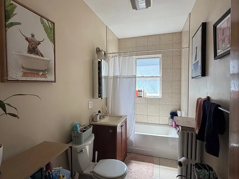 75 Leicester St #75 — Photo 10