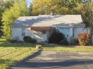 26086 Wick Rd, Taylor, MI 48180