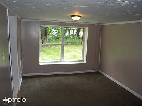 3rd image of 5112 Farr Ave