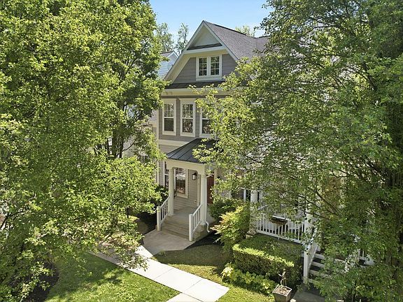 2nd image of 530 Gentlewood Sq