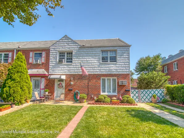 65 Comstock Ave, Staten Island, NY 10314