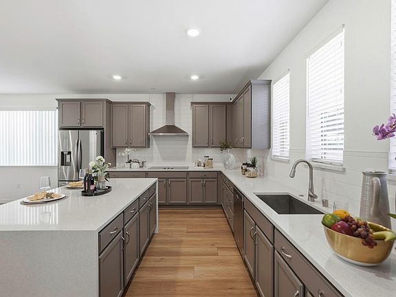 5th image of 638 Eucalyptus Way