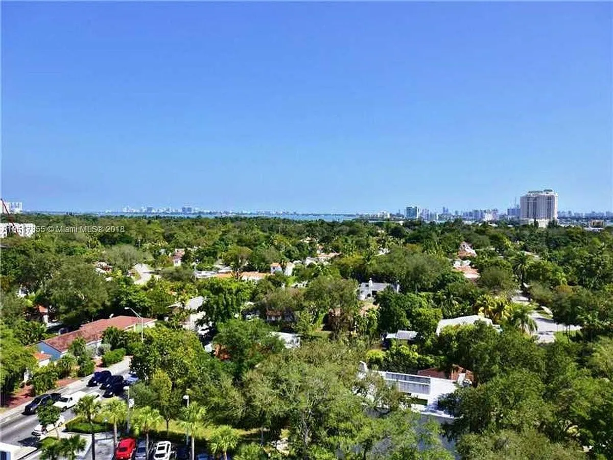 Building Photo - 8101 Biscayne Blvd #410