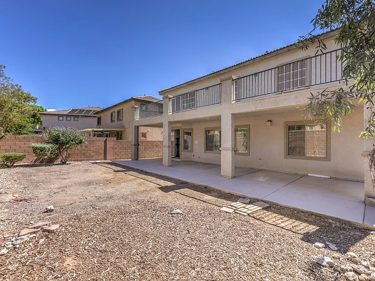 8229 Sawmill Falls St — Photo 16