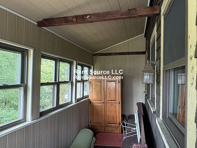 33 Stoughton St — Photo 19
