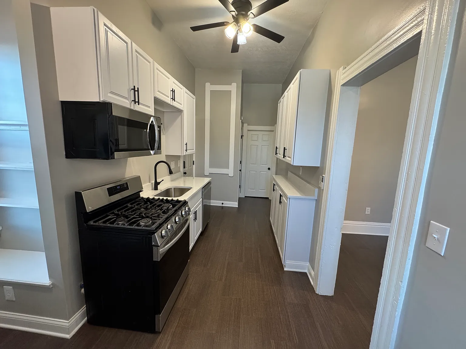 2 bed, $1,200 — Photo 4