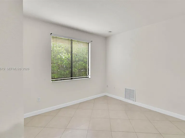 18861 SW 77th Ct — Photo 27