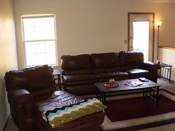 4th image of 1124 W Pine Meadows Dr