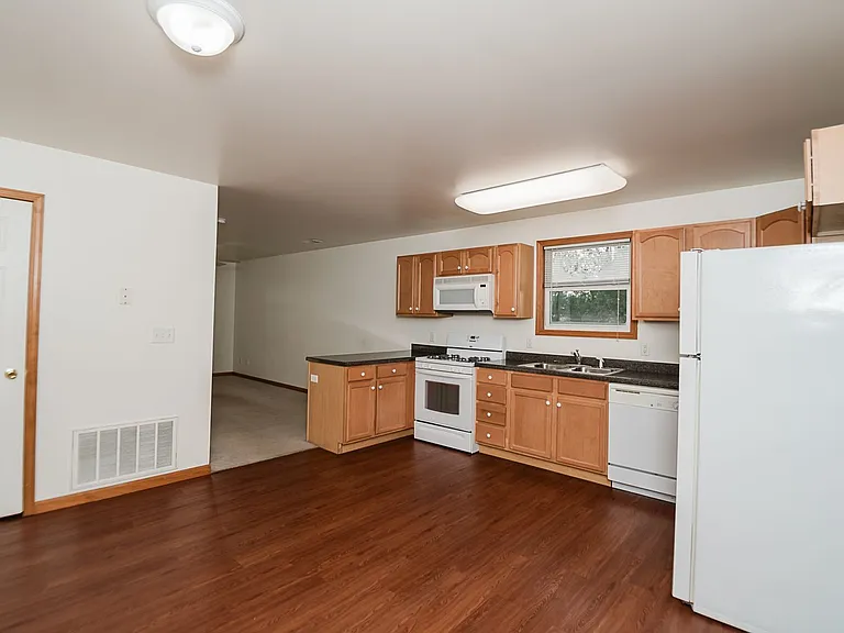 356 Greenwich St — Photo 6
