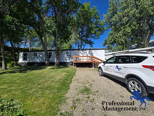 1620 Valley Dr Photo 1