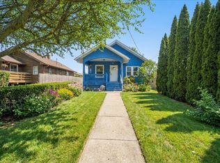 247 Highwood Ave, Highwood, IL 60040