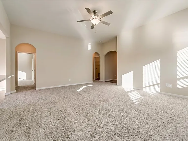 204 Lake Rdg — Photo 6