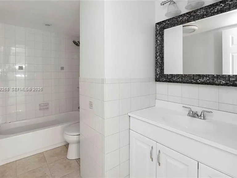 12340 SW 20th Ter #Townhouse 12340 — Photo 20