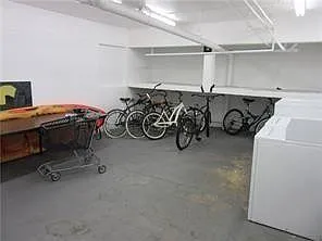 900 Euclid Ave #5 — Photo 13