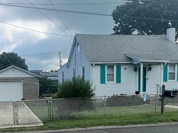 21 Bentz Ave, Villas, NJ 08251