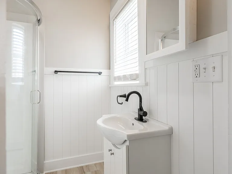 119 S Jackson St #1 — Photo 9