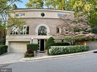 4501 Foxhall Cres NW, Washington, DC 20007