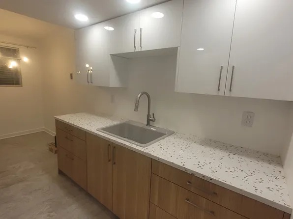 405 Columbia Dr SE APT B, Albuquerque, NM 87106