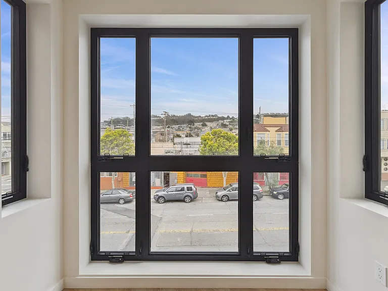 5616 Mission St #2A — Photo 7