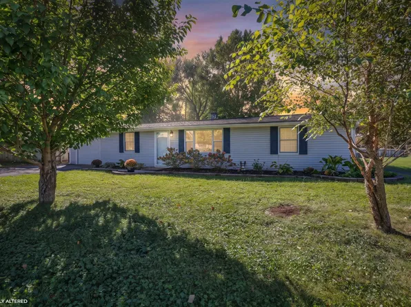 375 Green Ave, Groveport, OH 43125