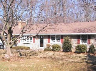 2402 Stoneyside Dr, Fallston, MD 21047