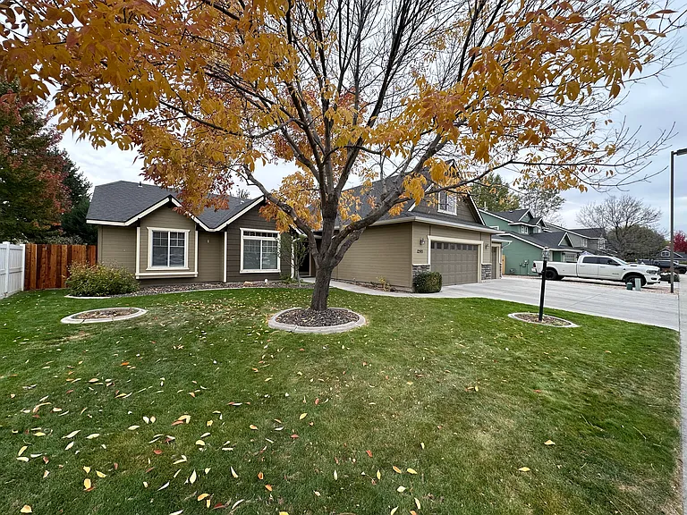 12593 W Heather Hills St — Photo 2