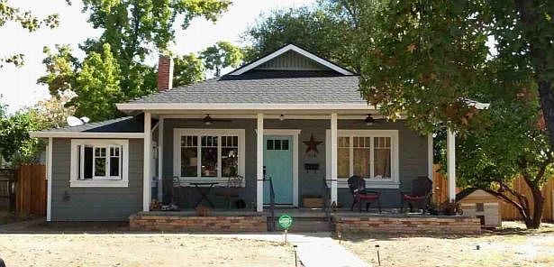 1st image of 616 2nd St
