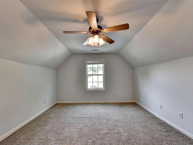 2130 Line Dr — Photo 21